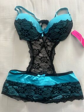 Turquoise & Black Lace Push-Up Teddy Bodysuit